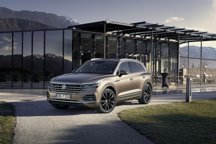  Volkswagen Touareg V6 TDI Atmosphere 2018 года  (WW) (фото 4 из 15)